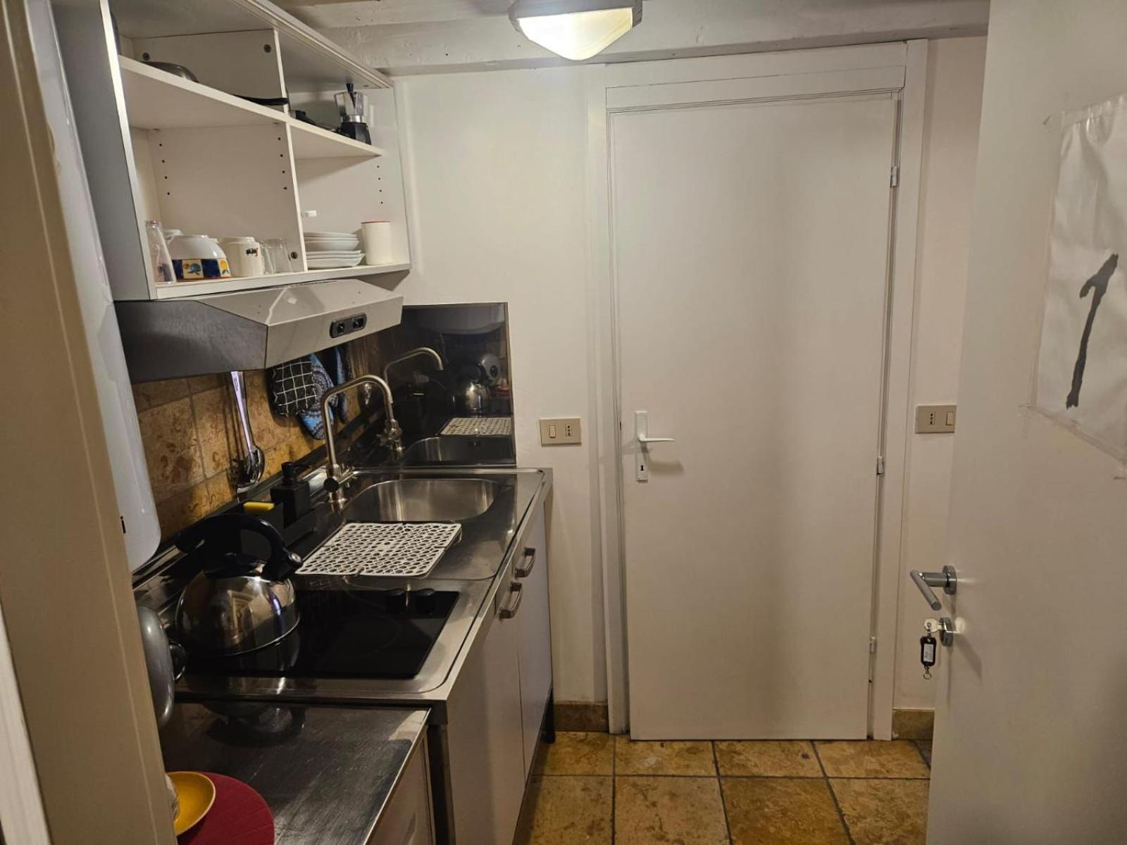 Lovely Apartment 207042-Loc-03236 Venise Extérieur photo